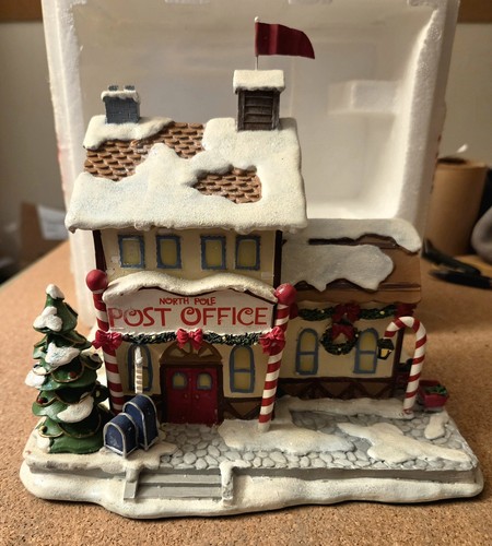 Hawthorne village rudolphs - village,